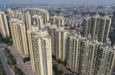 Efectul Evergrande. Încă nu a fost evitată criza: O treime din dezvoltatorii chinezi au probleme cu plata datoriilor