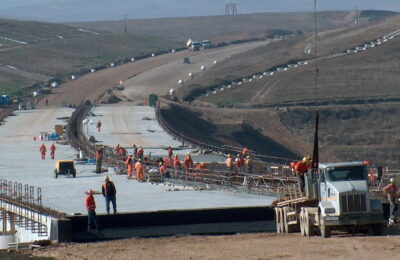 Licitaţia pentru finalizarea lotului de autostradă Cheţani – Câmpia Turzii a fost lansată
