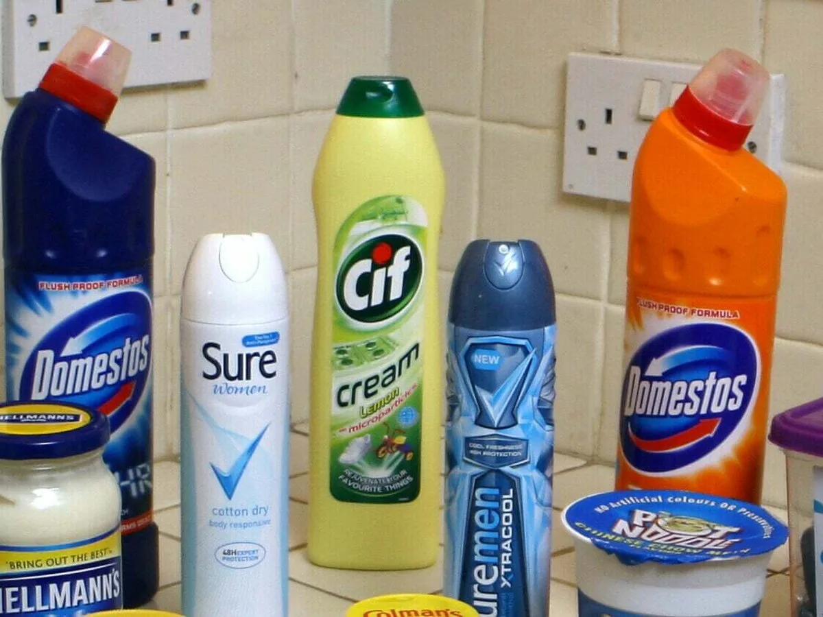 De ce contează atât de mult faptul că brandul Unilever interzice cuvântul „Normal” din produsele sale