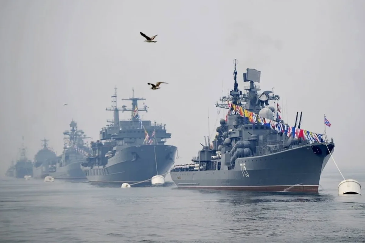 Rușii își „încordează mușchii” în Marea Neagră, în timp ce NATO derulează exerciții militare