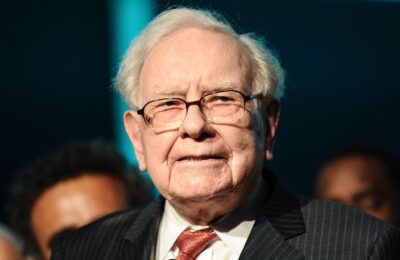 Warren Buffett spune că Greg Abel va deveni directorul executiv al Berkshire după ce va pleca