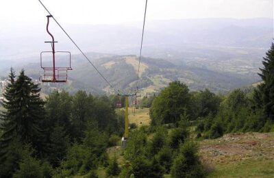 Un bărbat a murit după ce a căzut din telescaun, în staţiunea Parâng