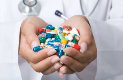 Medicamentul Favipiravir, folosit în tratarea COVID, ar putea fi folosit în ambulatoriu, cu recomandare medicală