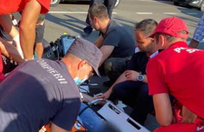 Pompierii buzoieni care se întorceau din Grecia au intervenit la un accident rutier produs în faţa lor