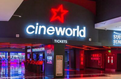 Cineworld încearcă să învingă colapsul pandemic cu ajutorul unui acord al Warner Bros