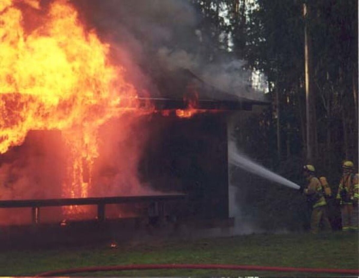 Poliţiştii din Giurgiu, fac cercetări în urma unui incendiu provocat intenţionat