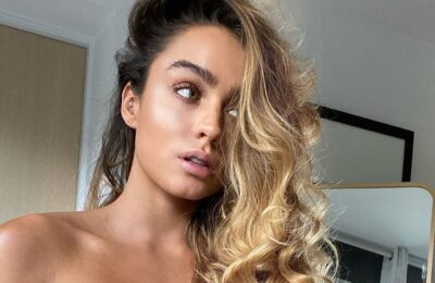 Modelul Sommer Ray îl acuză pe Machine Gun Kelly că a „înșelat-o” cu Megan Fox înainte să pună punct relației