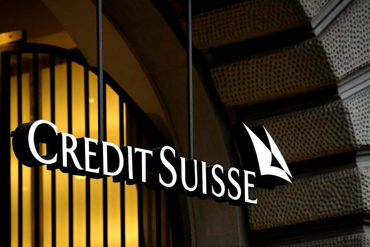 Credit Suisse, aflat sub control reglementar, anulează administrarea activelor