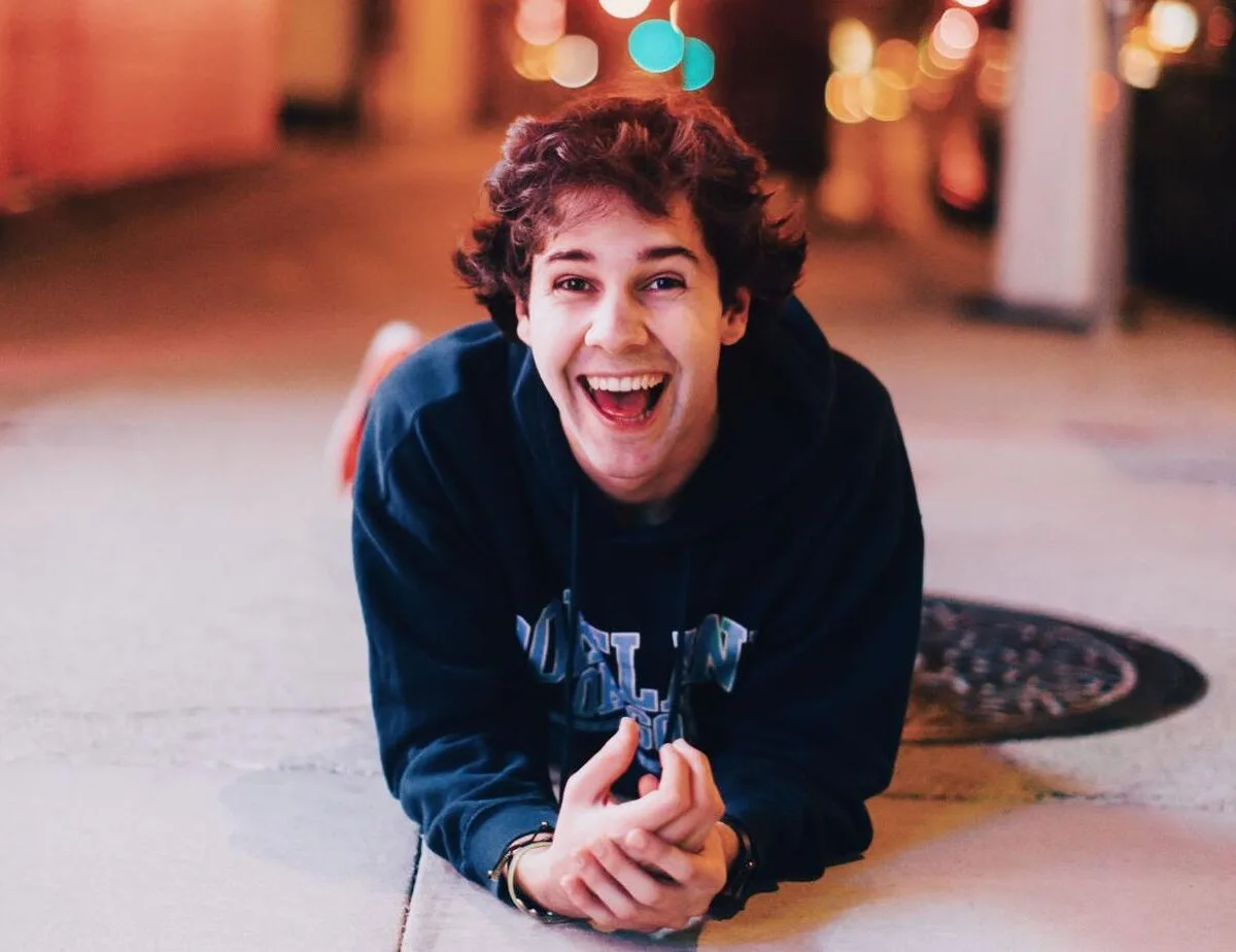 David Dobrik renunță la aplicația înființată după ce a fost acuzat de viol
