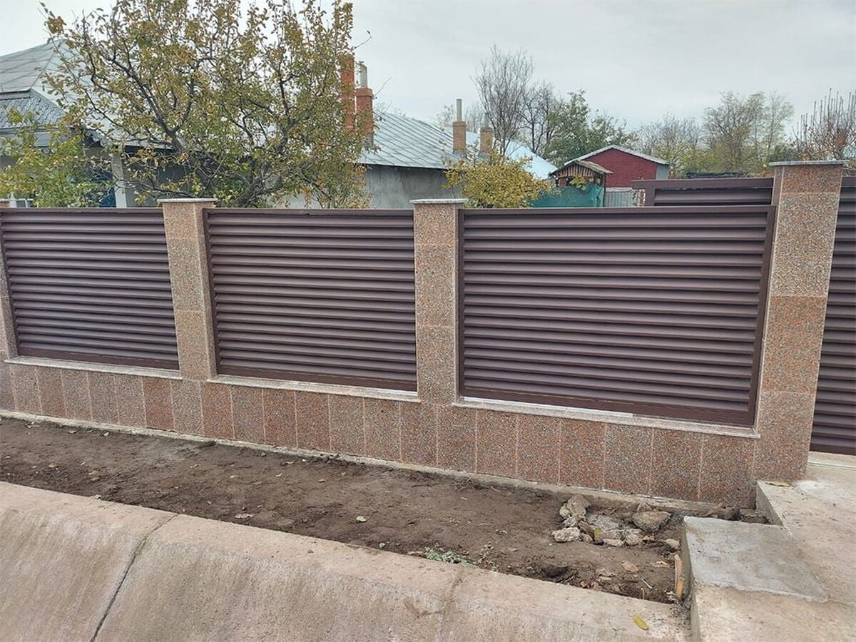 Alegerea materialului pentru gard
