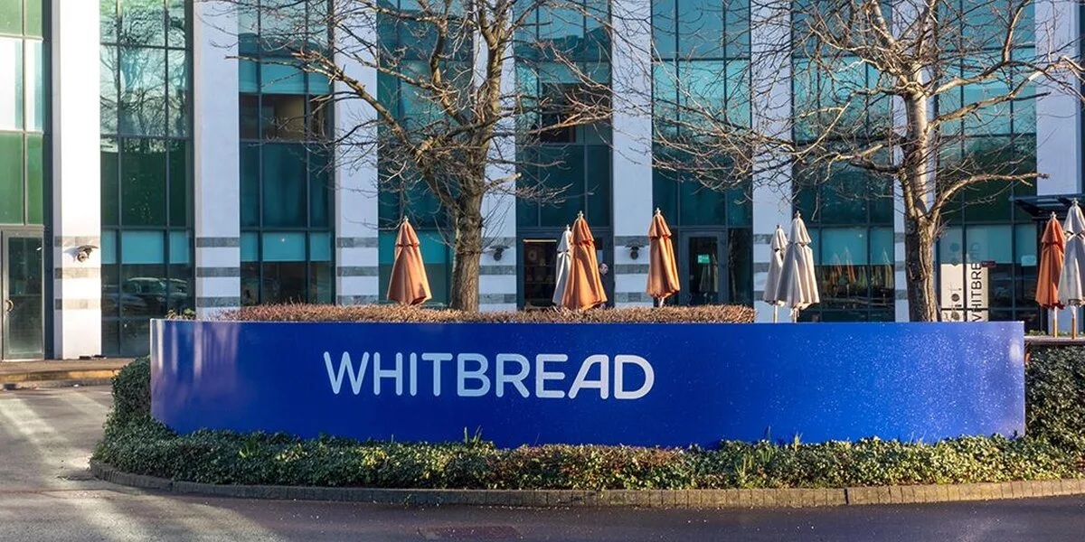 Whitbread prevede o creștere semnificativă în domeniul ospitalității după relaxarea restricțiilor