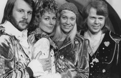 După 40 de ani, ABBA lansează un nou album.