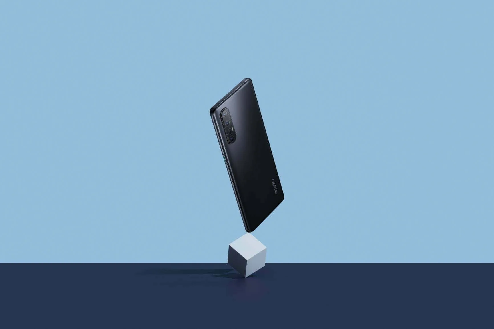 OPPO lansează noile Reno6 Pro şi Reno6 în România