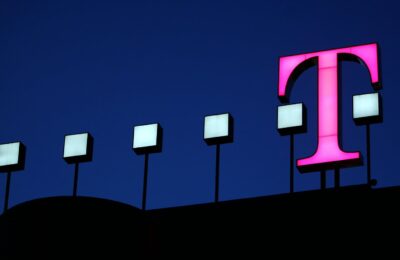 Deutsche Telekom este aproape de vânzarea diviziei din Olanda pentru circa cinci miliarde de euro