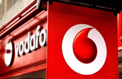 Vodafone, abordată pentru a-și vinde divizia de turnuri