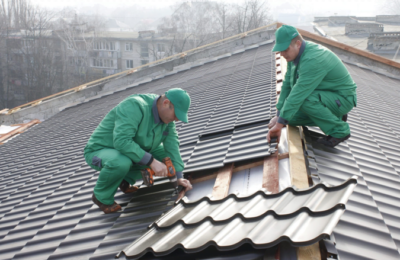 Ce trebuie să știi despre repararea și renovarea acoperișului din țiglă metalică