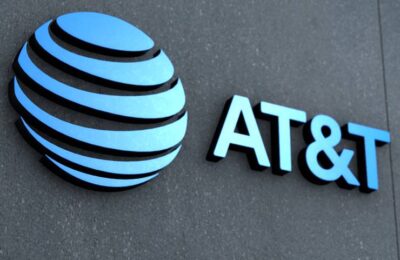 AT&T este aproape de a-și combina imperiul media cu Discovery