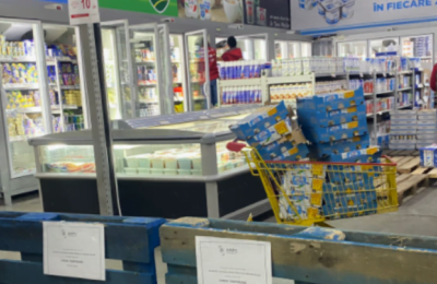Au pus lacătul la Lidl, Profi și Carrefour! Imagini halucinante.