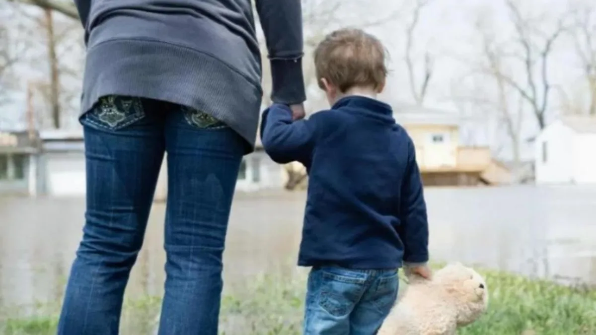 Închisoare de până la 7 ani pentru cei care vând sau cumpără copii, ocolind legislația adopției