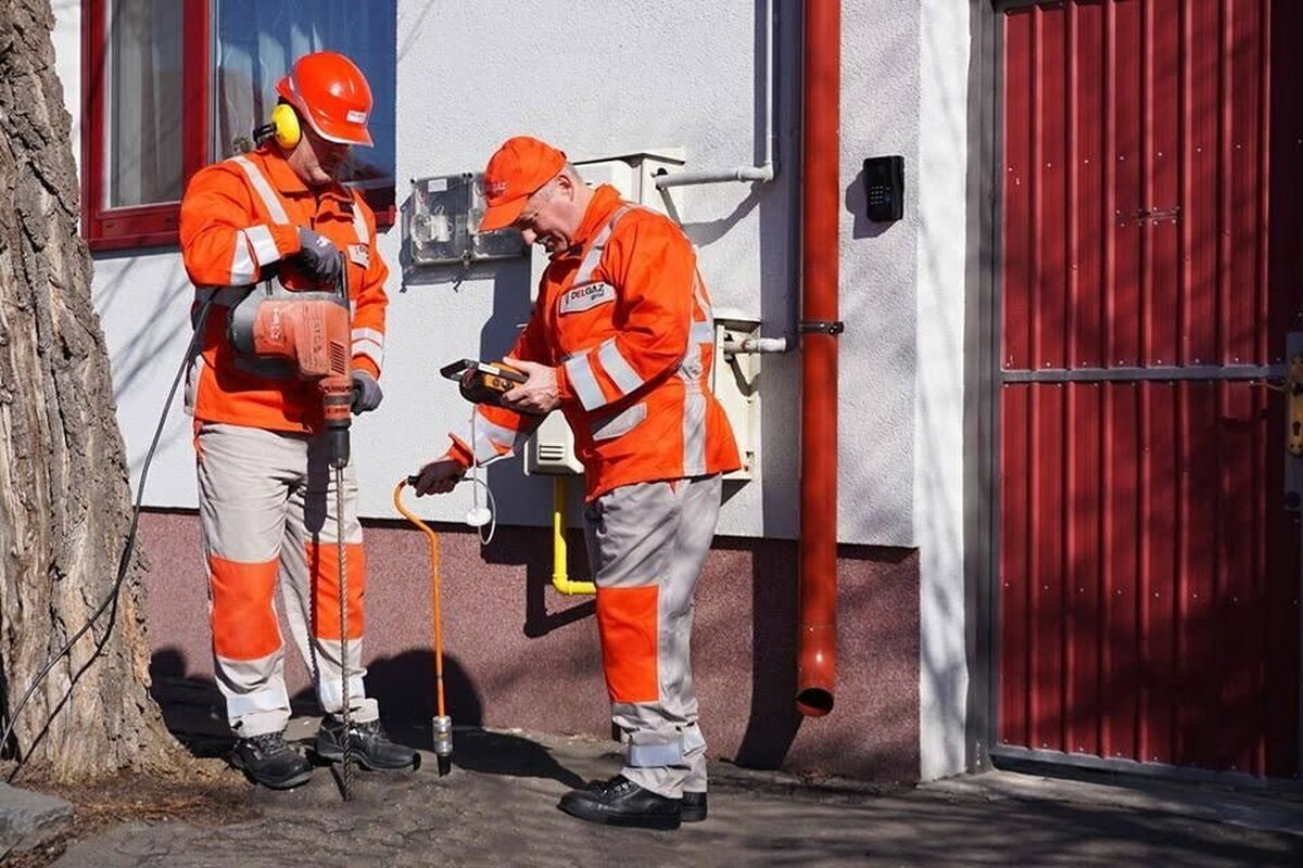 Delgaz Grid investeşte 20 de milioane de lei pentru modernizarea reţelei electrice în 8 localităţi din Suceava