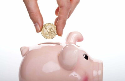 Cinci metode prin care să economisești bani în 2021