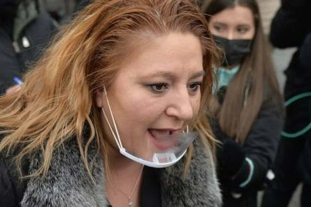 Diana Șoșoacă, în ochiul furtunii! S-a vaccinat sau nu?