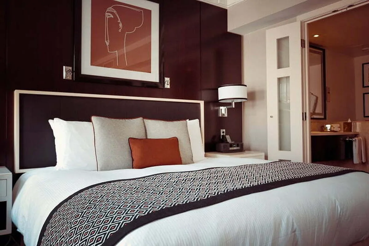 În anul 2020, tranzacţiile cu active hoteliere în România, a scăzut cu 87%