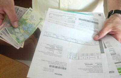 ANRE: Factura la electricitate ar putea fi mai mică cu 100 de lei din ianuarie, dacă UE elimină două taxe