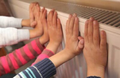 Director de școală, după ce a primit o factură de coșmar la energie: „Am fost șocați, asta pentru că în clase a fost frig”