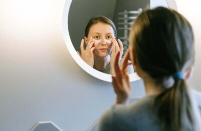 Beneficiile pe care ți le oferă cosmeticele cu ingrediente naturale