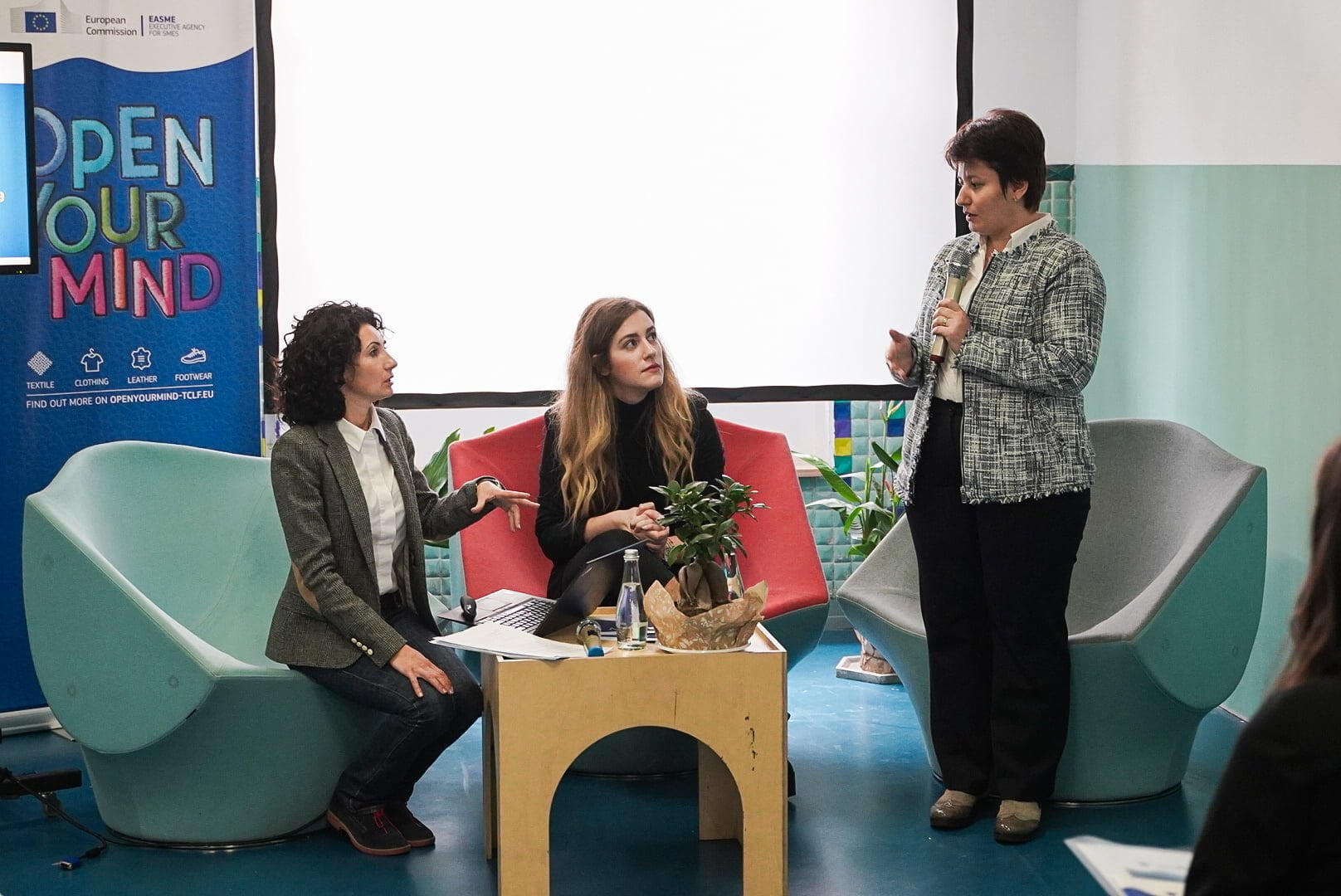 Noi oportunități de integrare profesională a tinerilor în industria textile∕îmbrăcăminte∕pielărie∕încălțăminte
