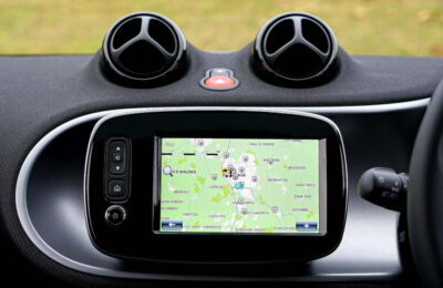 Câţi români şi-ar dori să treacă la o maşină hibrid sau electrică?