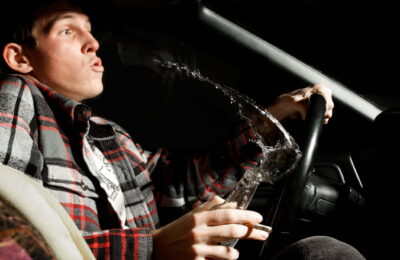 Șofer beat din Vaslui, prins după ce s-a întors ca pieton la locul accidentului