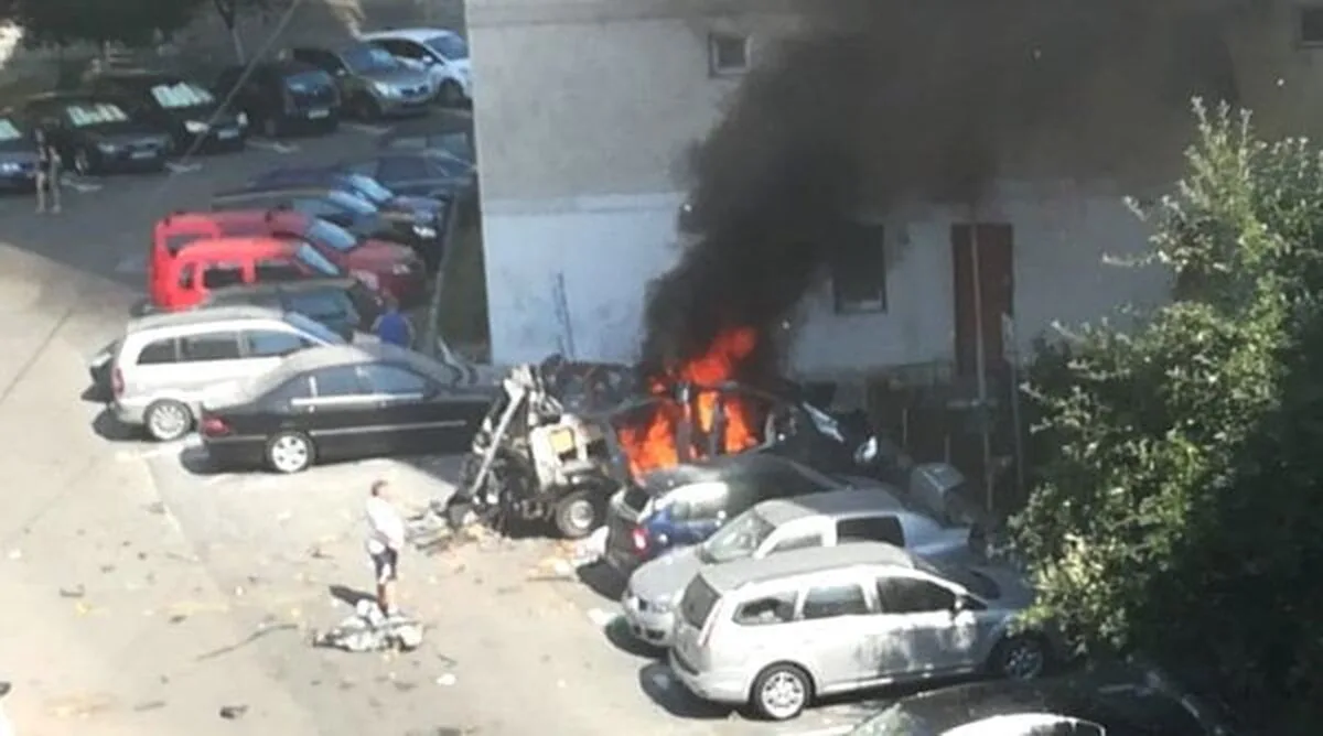 Explozie şi incendiu la o dubiţă în Râmnicu Vâlcea, dosar penal pentru distrugere din culpă