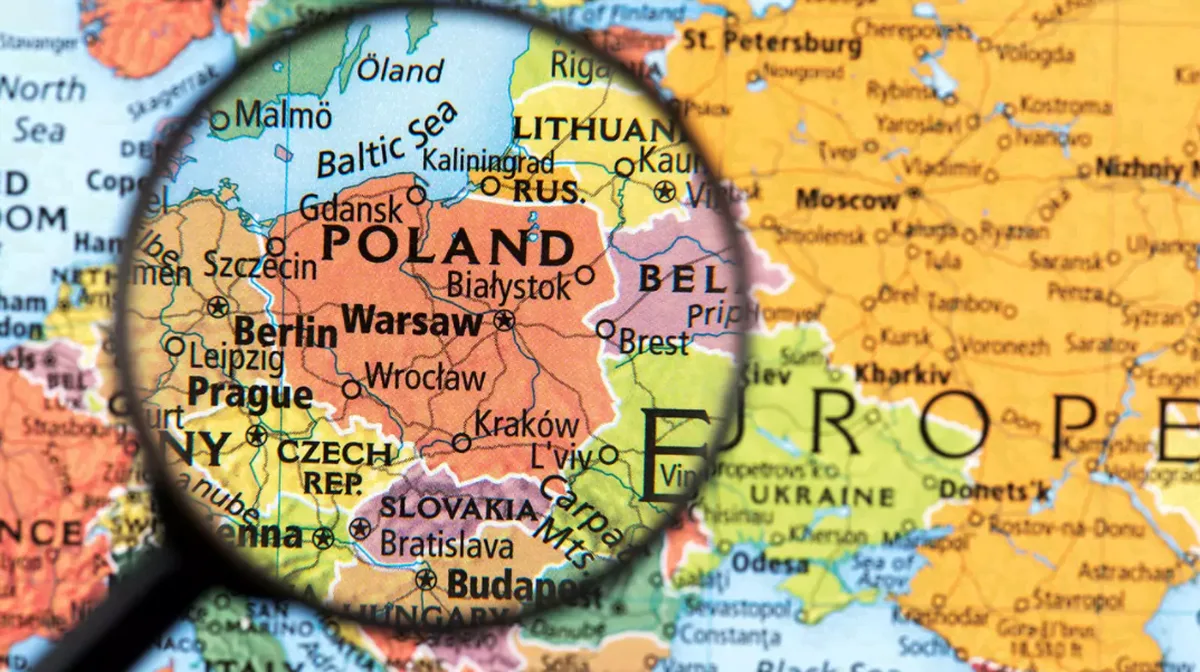 Avertismentul Poloniei: Până la jumătatea anului viitor va exista un zid la granița cu Belarus