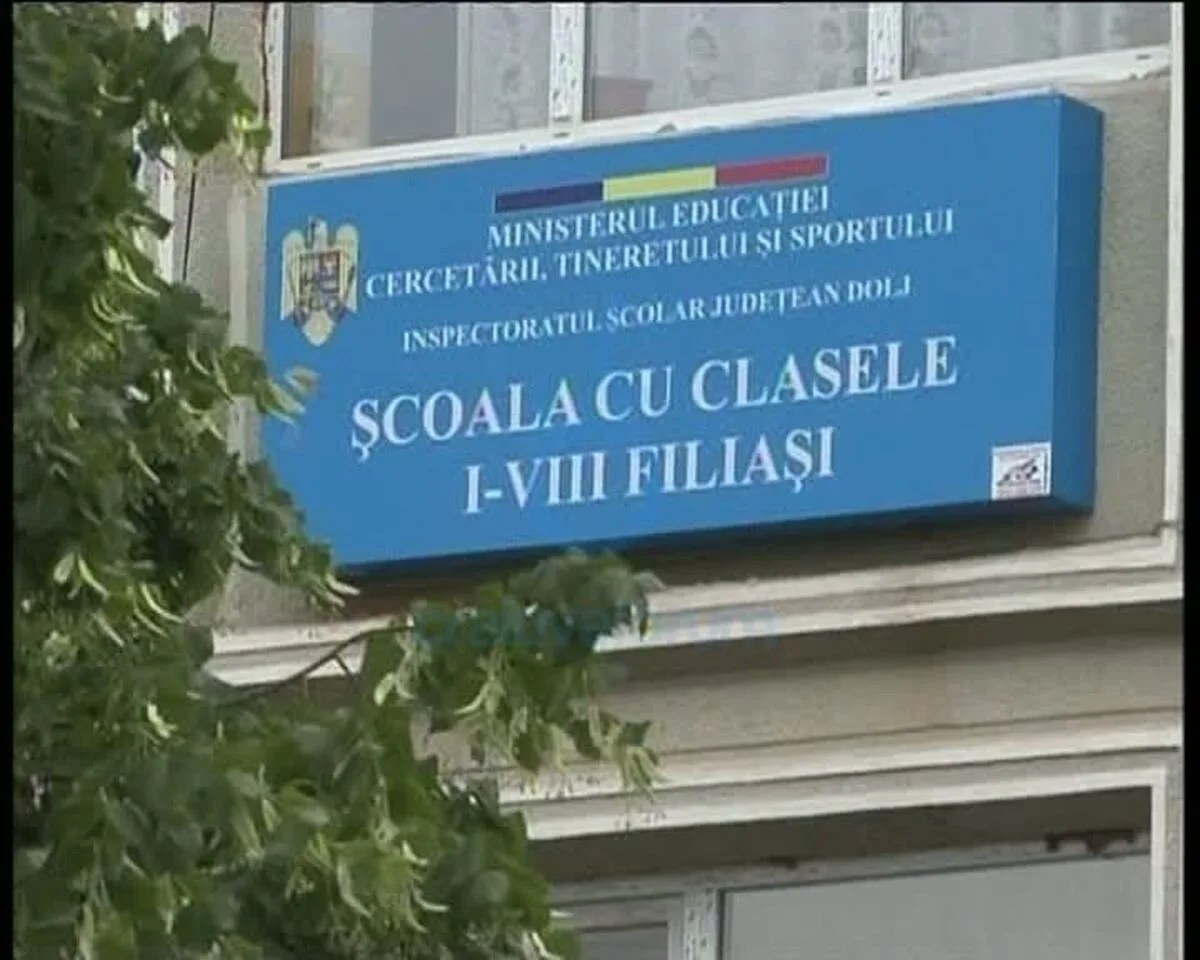 Elevi, părinți și profesori revoltați la o școală din cauza schimbării controversate a directorului: Nu știm motivele acestor schimbări