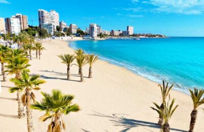 Studiu CES: Românii și grecii, printre europenii prea săraci să meargă într-o vacanță