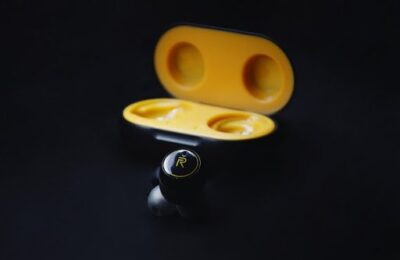 Căștile bluetooth: care sunt avantajele și ce trebuie să știi