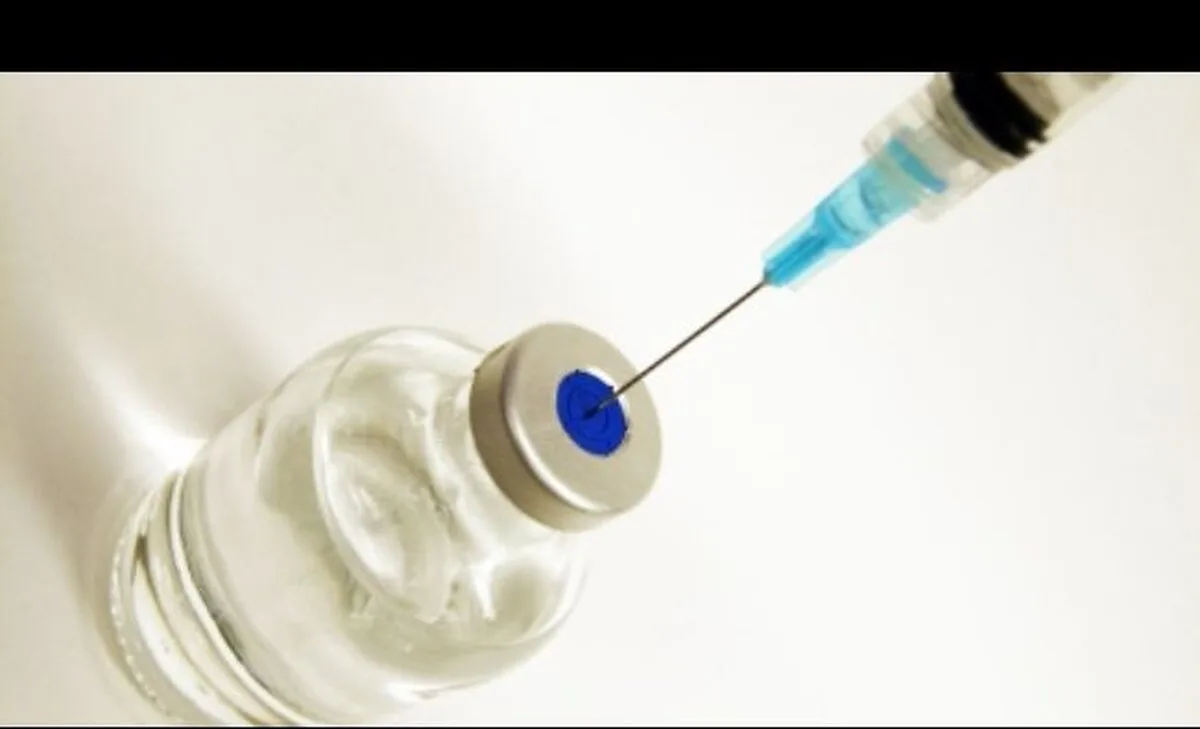 Persoanelor sub 30 de ani li se vor oferi alternative la vaccinul AstraZeneca