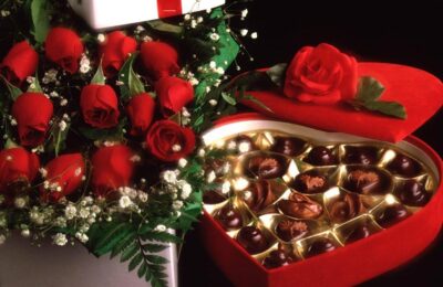 Mai mult de trei sferturi dintre românce îşi doresc să primească flori de Valentine’s Day