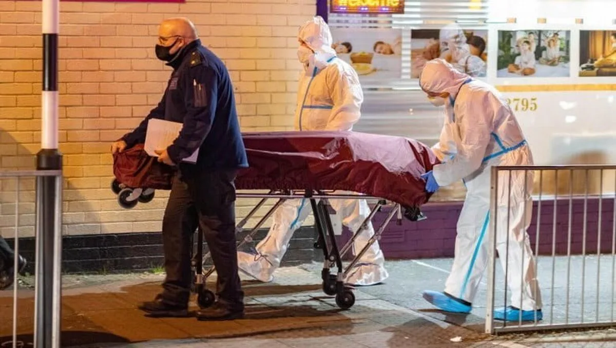 Un bărbat și-a dus unchiul mort la oficiul poștal ca „să-și ridice” pensia.