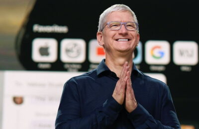 Șeful Apple este criticat pentru pachetul financiar de 99 de milioane de dolari încasat în 2021