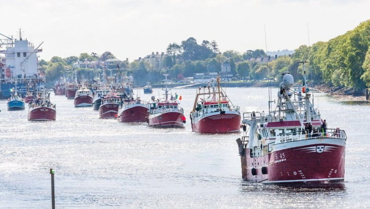 Cum a reușit o comunitate de pescari irlandezi să obțină o victorie de răsunet asupra Rusiei