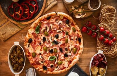 Serviciile de livrare mâncare la domiciliu, mai populare ca oricând