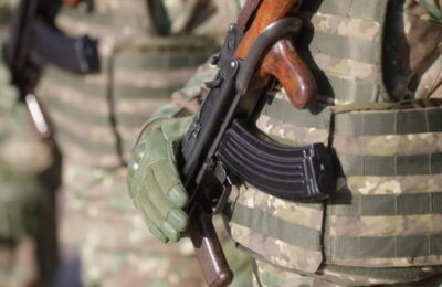 Anchetatorii caută de două zile arma furată de la un militar din Constanța