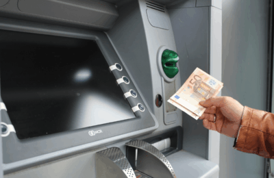 5 sfaturi pentru utilizarea numerarului atunci când călătorești în străinătate