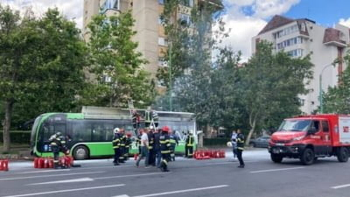 Toate cele 60 de autobuze electrice din Braşov au fost retrase din trafic,