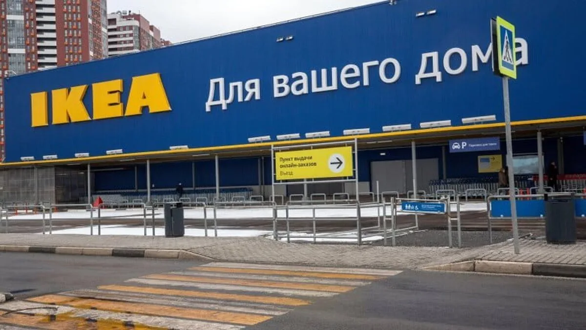 IKEA își vinde toate fabricile din Rusia