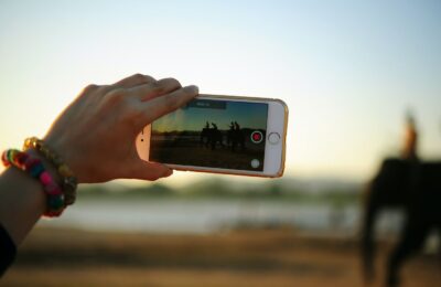 Cum „citești” cifrele pe care le înregistrează o producție video realizată pentru brandul tău?