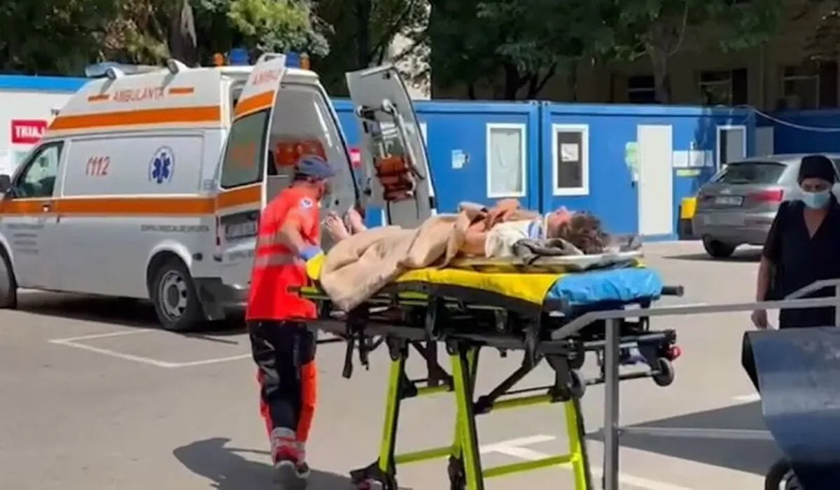Un tânăr din Botoşani a sărit de la etaj pentru a scăpa de bătaie